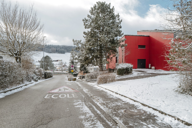 L'un des crédits concerne l'agrandissement de l'école primaire à Develier. (Photo : archives)