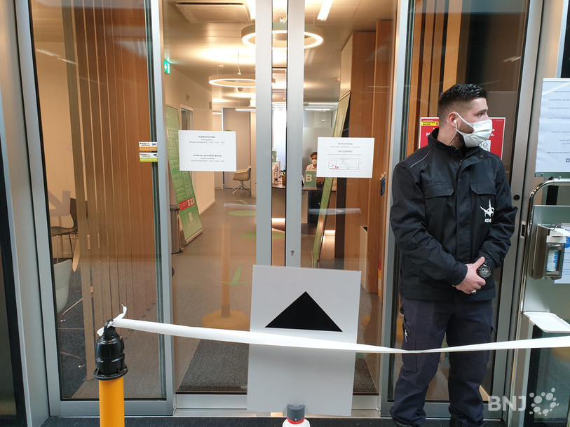 Le centre de vaccination à Bienne se trouve à la place de la Gare 2.