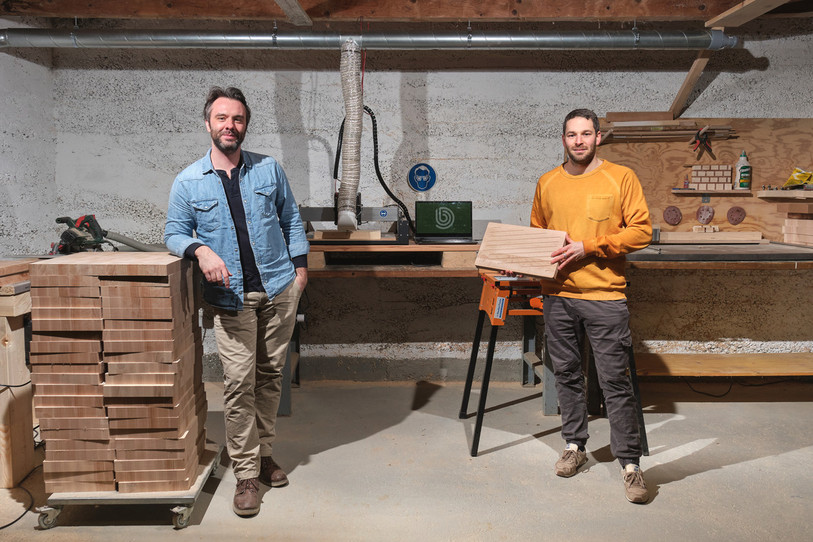 Patrick Studer, à gauche, et Pierrick Veya soutiennent les restaurateurs à leur manière. (Photo : www.boizo.ch).