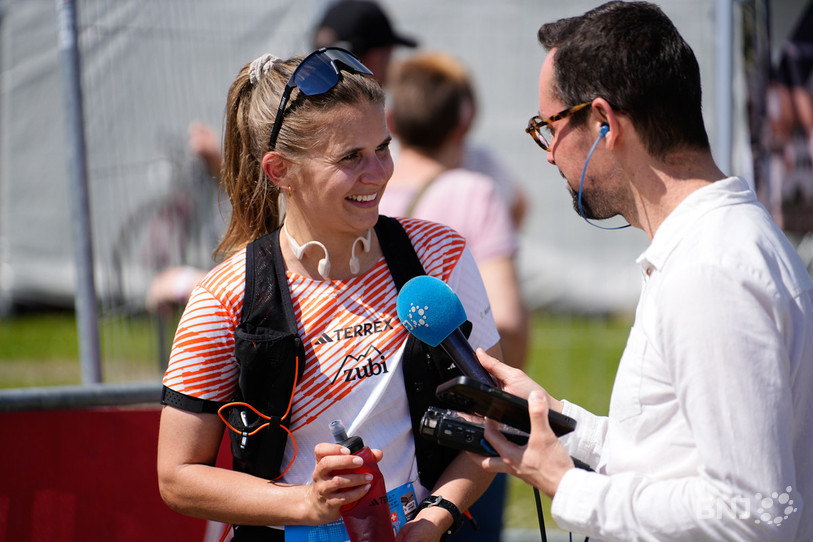 Nadja Fässler livre ses sensations quelques minutes après son arrivée. (Photo : Cédric Prudat)