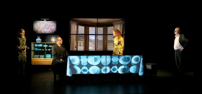 Les décors de Narcisse pour « La femme qui n’aimait pas Rabbi Jacob » se distinguent par leur conception ingénieuse et originale. (Photo : Fabienne Rappeneau)