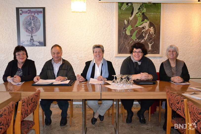 Chantal Bornoz-Flück (au centre), présidente, entourée de certains membres du comité d'organisation