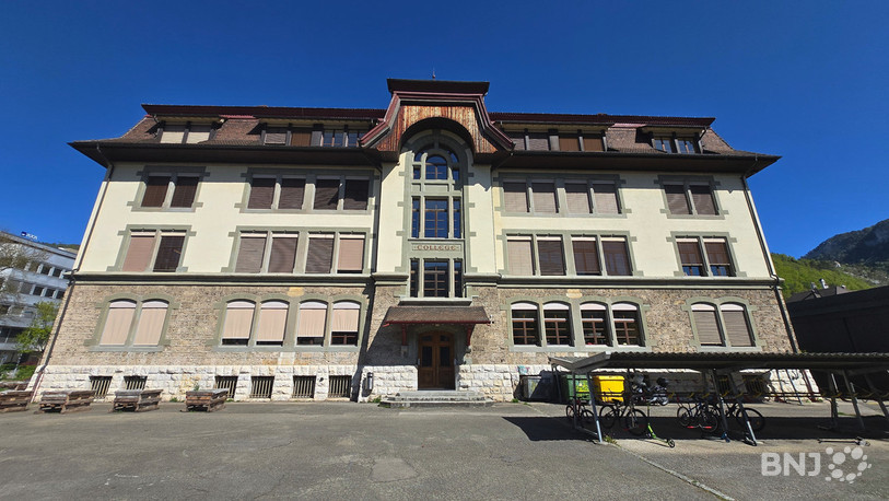 Une nouvelle cour attend les élèves de l'école de la Poste.