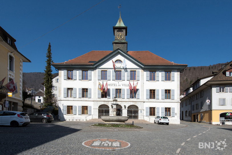L'Hôtel de ville de Moutier suscite moins de convoitise cette année. (Photo : Georges Henz).