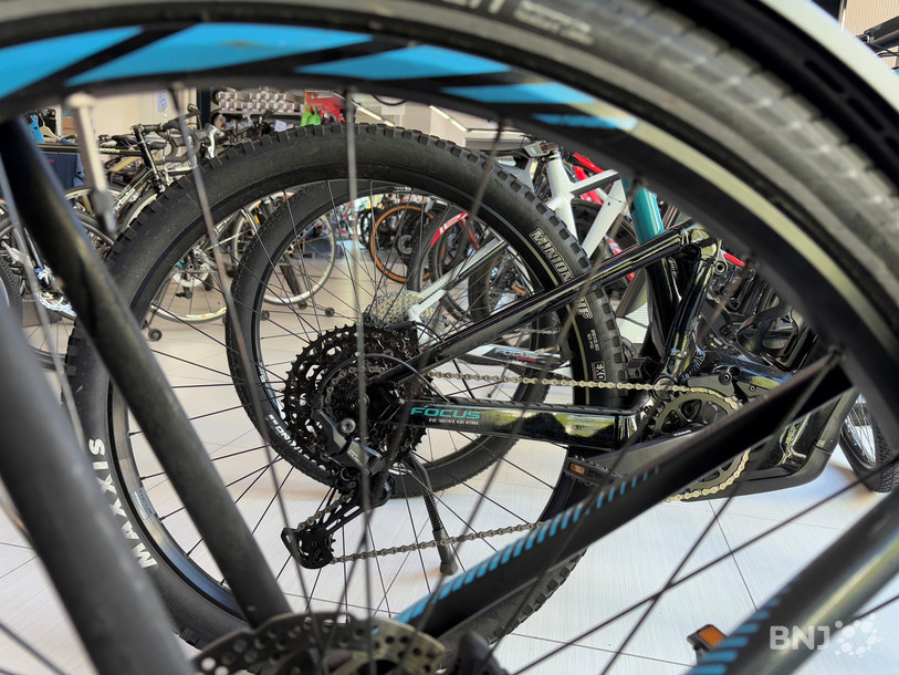 Des dizaines de vélos ont profité de l'action de la Municipalité de Porrentruy.