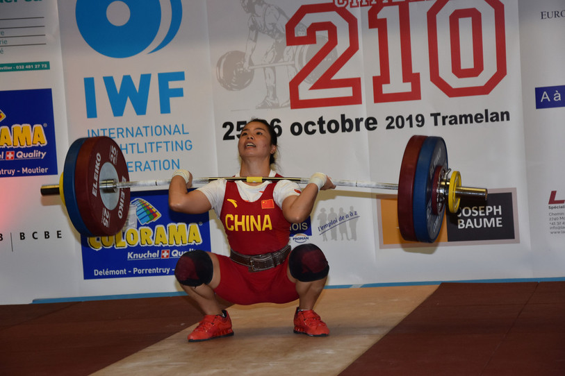 En 2019, la Chinoise Zhang Wanqiong, vice-championne du monde chez les moins de 55 kg, avait battu le record avec un total de 217 kg soulevés à Tramelan. (Photo : Haltéro-club Tramelan)