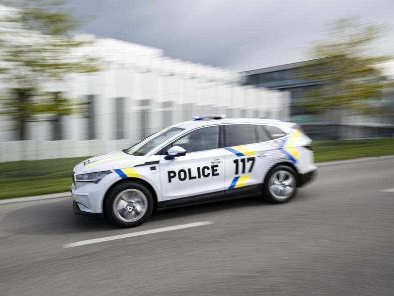 La Police cantonale fribourgeoise a d'abord été informée dans la nuit de samedi à dimanche de la présence de personnes suspectes à proximité d'un garage à Morat (FR) (photo d'illustration).
CREDIT: KEYSTONE/ANTHONY ANEX
