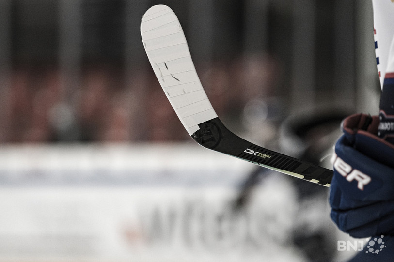 La conférence de Quentin Tonnerre s'intéressera notamment à l'importance pour le HC Ajoie de son partenariat de sponsoring avec l'entreprise Burrus et l'impacte que cela a eu sur le développement du club par la suite. (Photo : Illustration, Jonathan Vallat)