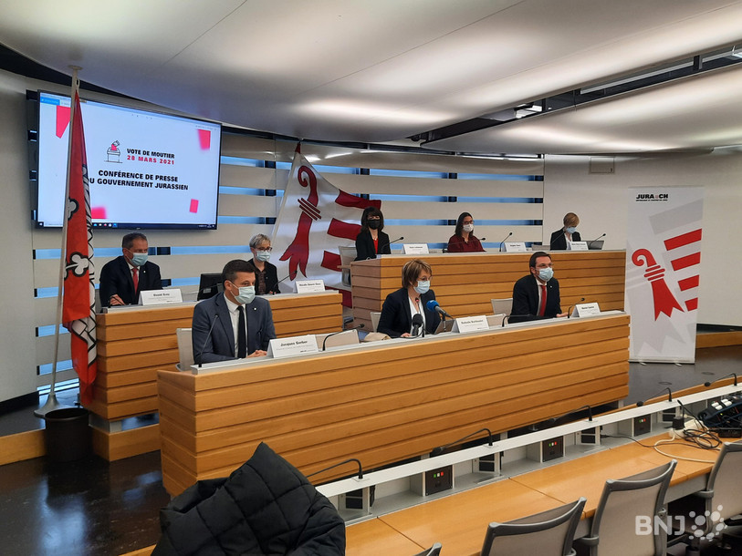 Le Gouvernement jurassien in corpore a tenu à afficher son enthousiasme après le grand « oui » de Moutier.