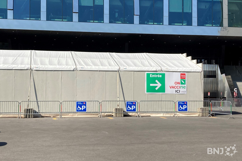 La personne a reçu le sérum au centre de vaccination de La Maladière à Neuchâtel.