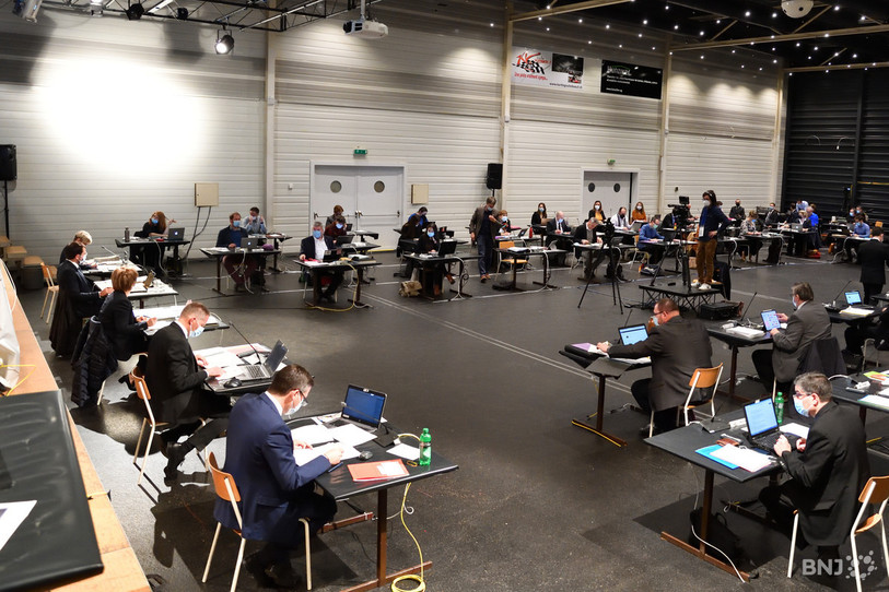 Les députés jurassiens étaient réunis ce mercredi à la Halle des expositions à Delémont. (Photo : Georges Henz/archives).