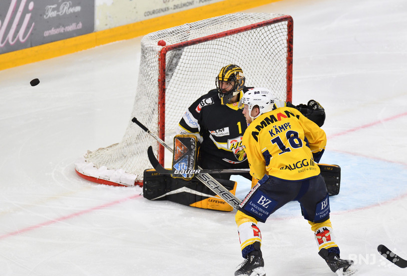 Tim Wolf a tout arrêté jeudi soir face au Langenthal de Marc Kämpf (photo : archives/Georges Henz).