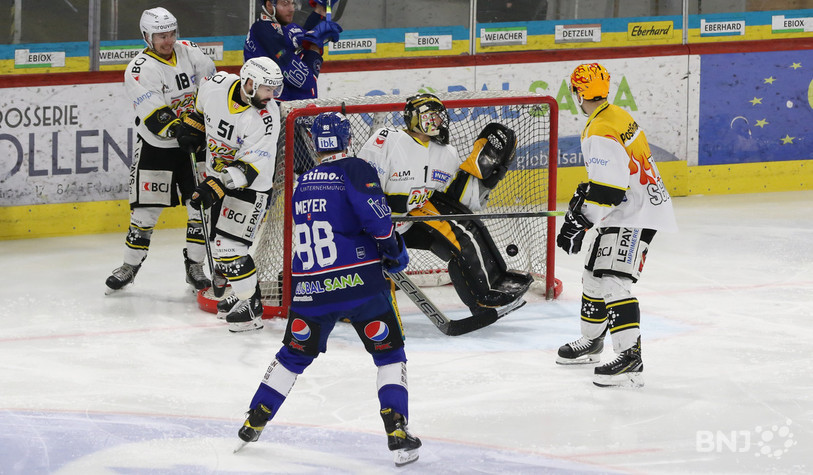 Dario Meyer inscrit le but vainqueur pour Kloten (le 3-2) à la 21e (photo : Mauricette Schnider).