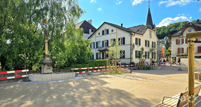 Les travaux débutés en octobre 2024 sur la place de la Fontaine et sur la rue du Temple à Peseux, sont terminés. (Photo : Ville de Neuchâtel)