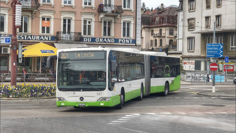 Céline Vara, conseillère d’État neuchâteloise en charge des transports, relève que quatre lignes sont concernées dans le canton, dont trois dans les Montagnes : les lignes 360, 361, 613 et la R20.