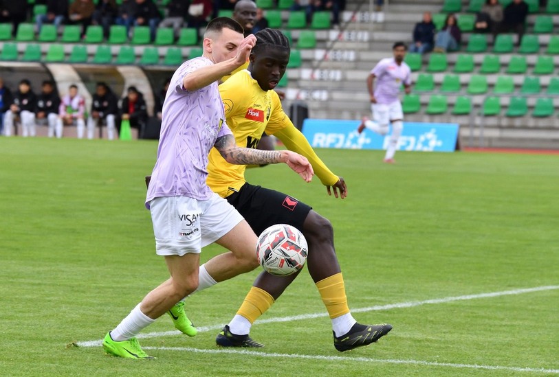 Georges Gomis et les SRD, malgré leur défaite contre Muttenz, peuvent encore croire à un sauvetage à la dernière journée. (Photo Georges Henz)