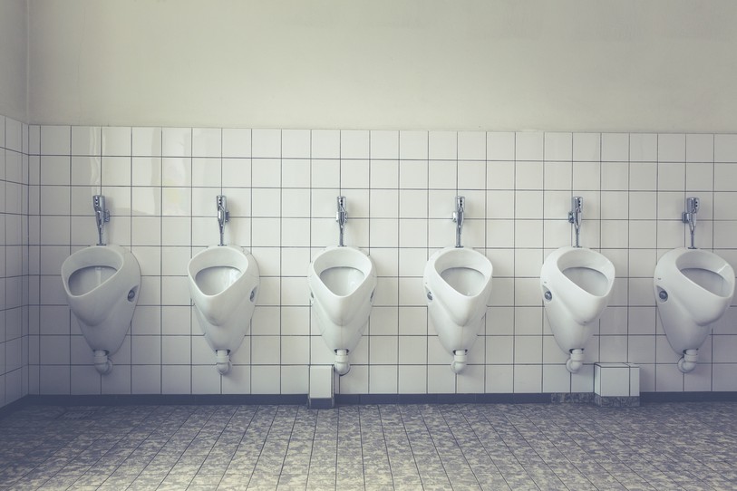Les hommes sont avantagés en matière de toilettes sur les lieux publics. (Source : illustration)