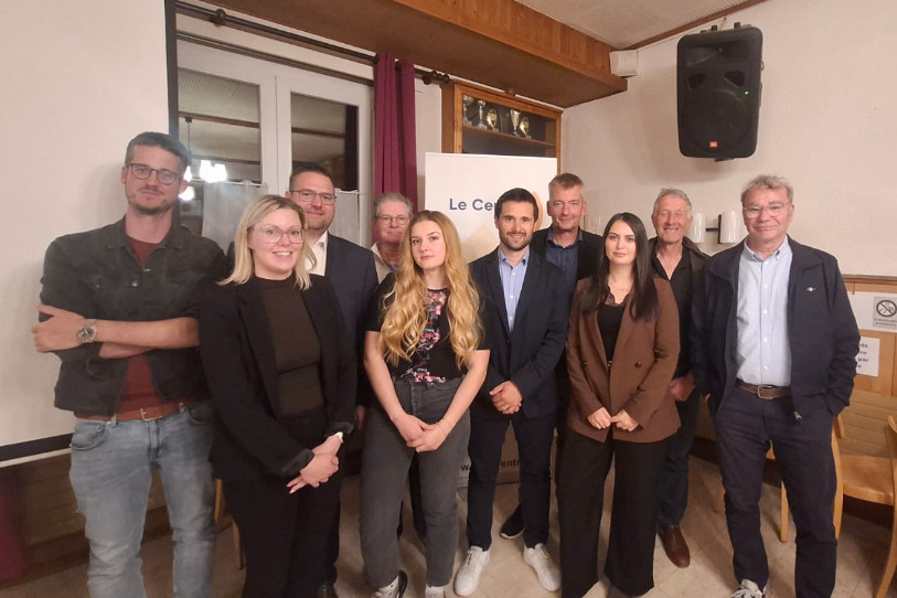 Le nouveau comité directeur du Centre Jura, partiellement renouvelé par les arrivées de Michel Arnoux, Stéphane Babey, Isaure Juillard, Emmanuel Koller et Adeline Mahon. (Photo : Le Centre Jura)