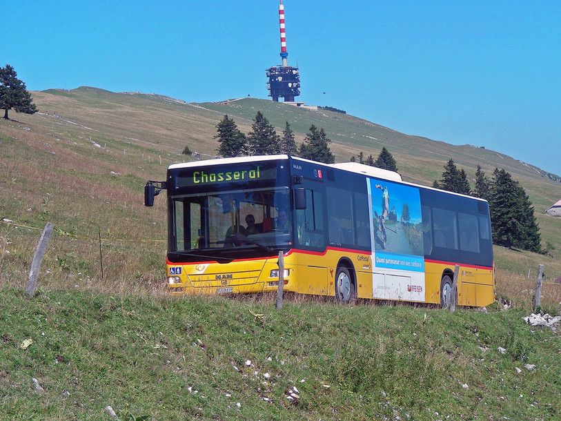 Les lignes de bus en direction du Chasseral ouvriront dès ce week-end. (Photo: © CarPostal Peter Moser)