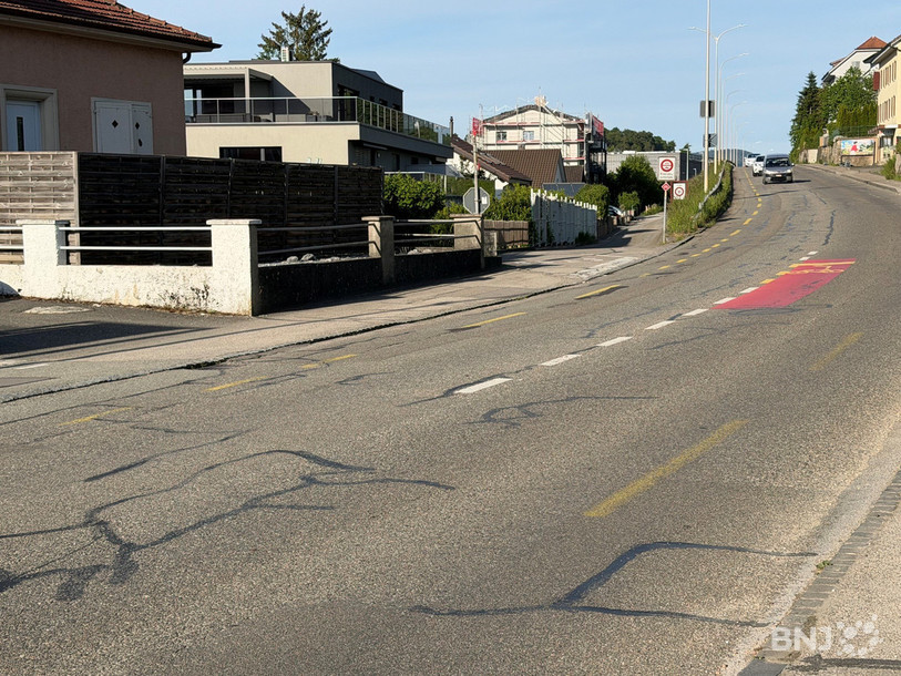 Des aménagements sont prévus pour améliorer, à court terme, la sécurité des cyclistes qui empruntent le Chemin des Bains. Une solution à moyen terme prévoit de les faire transiter par l'Impasse de la prairie.