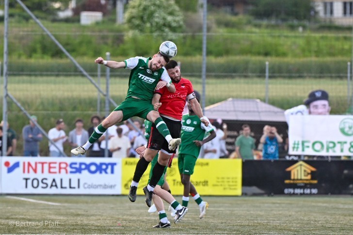 Le FC Bôle profite de la situation du FC Kosova Neuchâtel pour monter en 2e ligue interrégionale de football. (photo: Bertrand Pfaff)