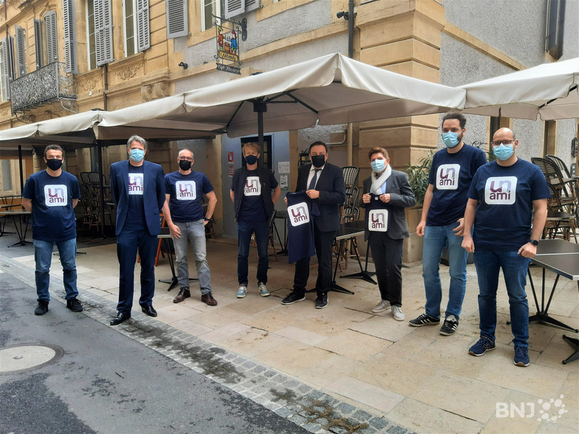 L'application UNami a été lancée ce jeudi. Cette plateforme regroupe plusieurs centaines d’entreprises, d'artisans et de commerces du canton de Neuchâtel.