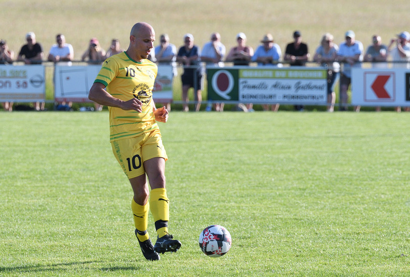 Frank Quiquerez et le FC Haute-Ajoie ont battu le FC Bassecourt. (Photo : Georges Henz)