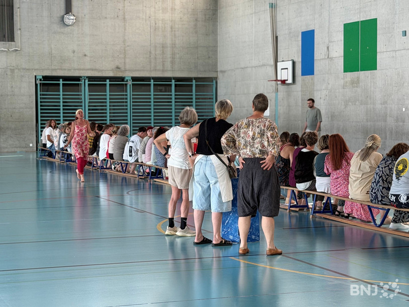 Jusqu'à présent les répétitions se sont déroulées dans une halle de gymnastique.