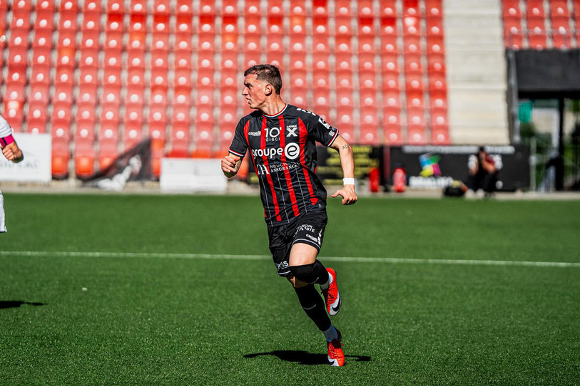 Liridon Mulaj portera toujours le maillot de Neuchâtel Xamax la saison prochaine. (Photo : Neuchâtel Xamax)