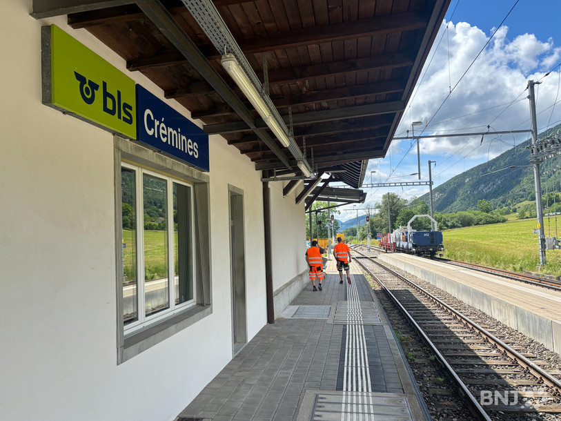 La gare de Crémines a pu jouir d'un lifting bienvenu. Les quais ont été réhaussés pour coller aux normes fixées par la Loi sur l'égalité pour les personnes en situation de handicap.