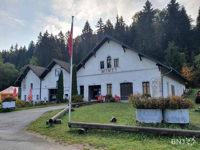 Le bâtiment des Mines d'asphalte, construit entre 1900 et 1902 en plusieurs étapes.