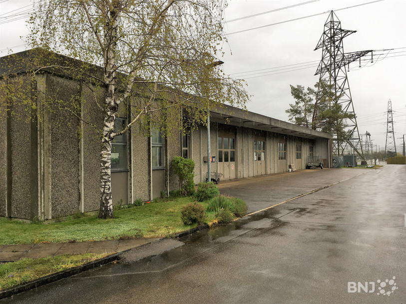 Les locaux de BKW à Bassecourt pourraient servir de caserne aux pompiers et de halle de stockage pour le SIS et la voirie de Haute-Sorne.
