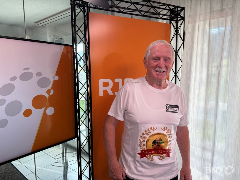 « Tant que mes jambes et mon corps acceptent ces distances, il n’y a pas de problèmes, je me réjouis déjà pour la suivante », affirmait Kurt Wyss du haut de ses 74 printemps, ce lundi dans La Matinale, après avoir bouclé une 50ème fois les 100km de Bienne ce weekend.