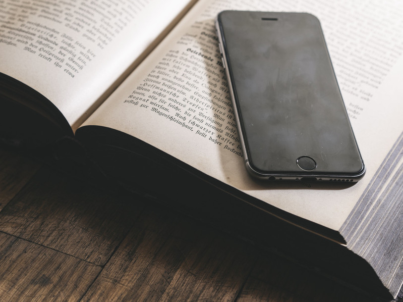 L’interdiction du téléphone portable pour les élèves est l'une des nouveautés de cette année 2026. (Photo libre de droit)