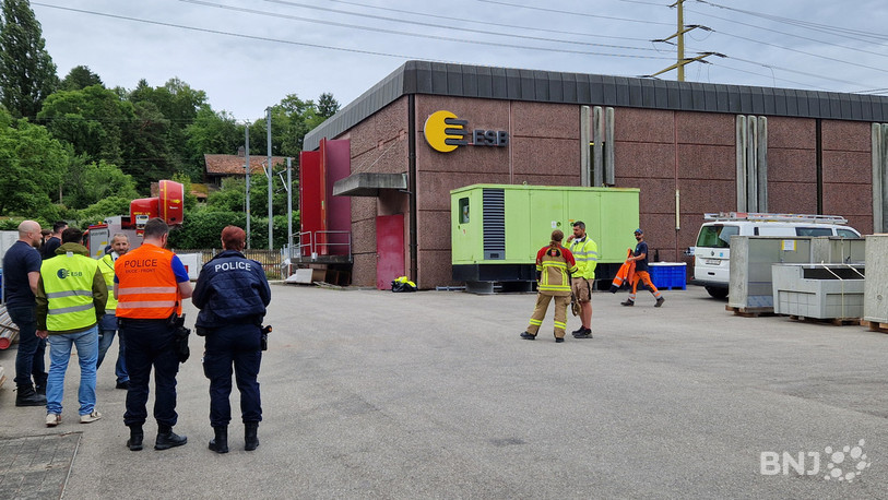 L’incident a mobilisé les pompiers et une ambulance, qui n’a finalement pas servi puisqu’aucun blessé n’était à déplorer.