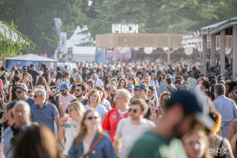 Festi'neuch a attiré 60'000 festivaliers sur quatre jours, le festival était donc à guichets fermés (photo : Jonathan Vallat).