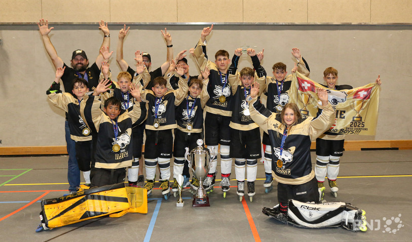 Les jeunes du SHC Ajoie sont devenus champions d'Europe. (Photo : Mauricette Schnider)