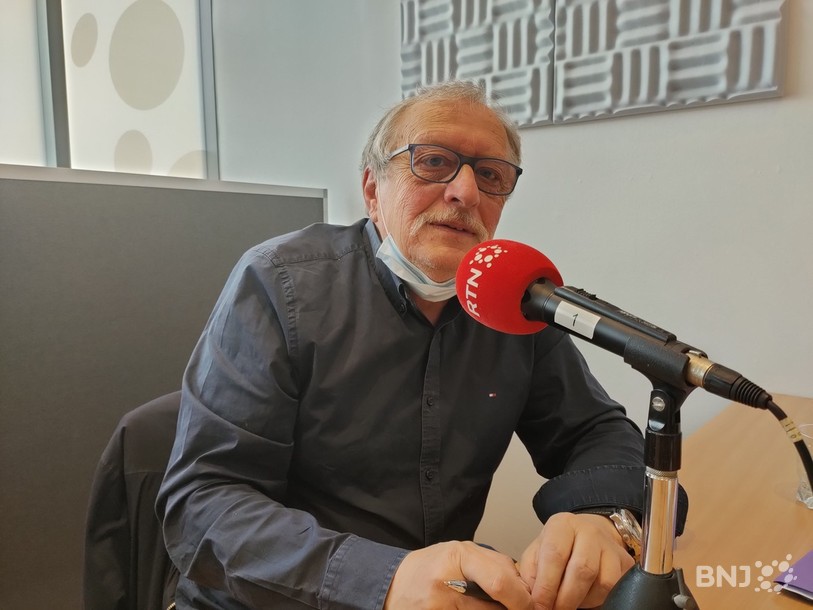 Jean-Bernard Vuillème a sorti son dernier ouvrage « La mort en gondole » aux éditions Zoé. 