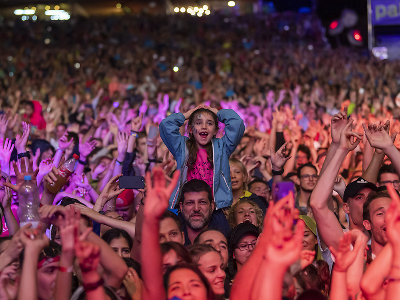 Le passeport vaccinal pourrait être nécessaire pour assister à des concerts. (Photo : KEYSTONE / Martin Trezzini).