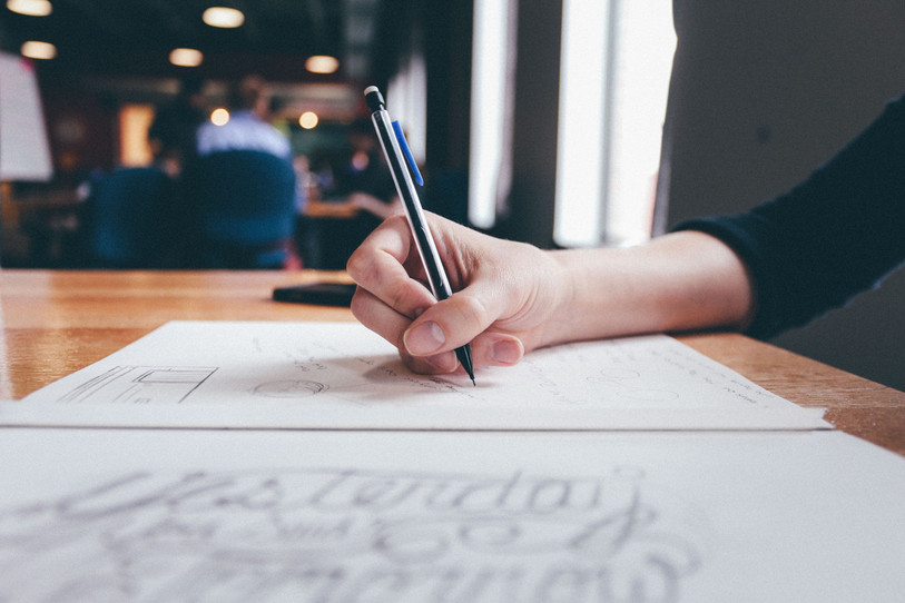 Le Prix CEQF récompense les projets de recherche en sciences humaines et sociales ou une création artistique originale (roman, chanson, pièce de théâtre ou production audiovisuelle). (Photo : illustration.)