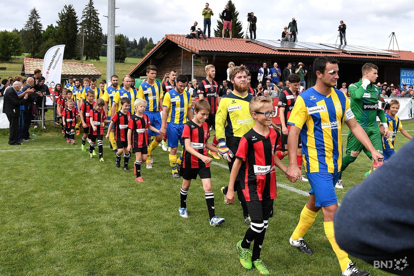 Le match de Coupe de Suisse contre Xamax en 2017 est un épisode marquant des 75 ans d'histoire de l'US Montfaucon. (Photo archives : Georges Henz)