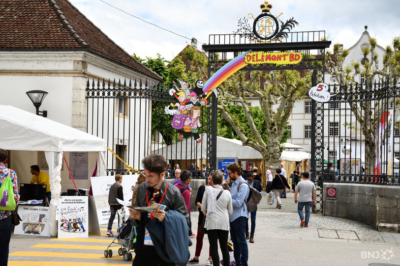 La Cour du château, à Delémont, fêtera la BD les 19 et 20 juin... avec les mesures sanitaires en vigueur (photo : archives de l'édition 2019).