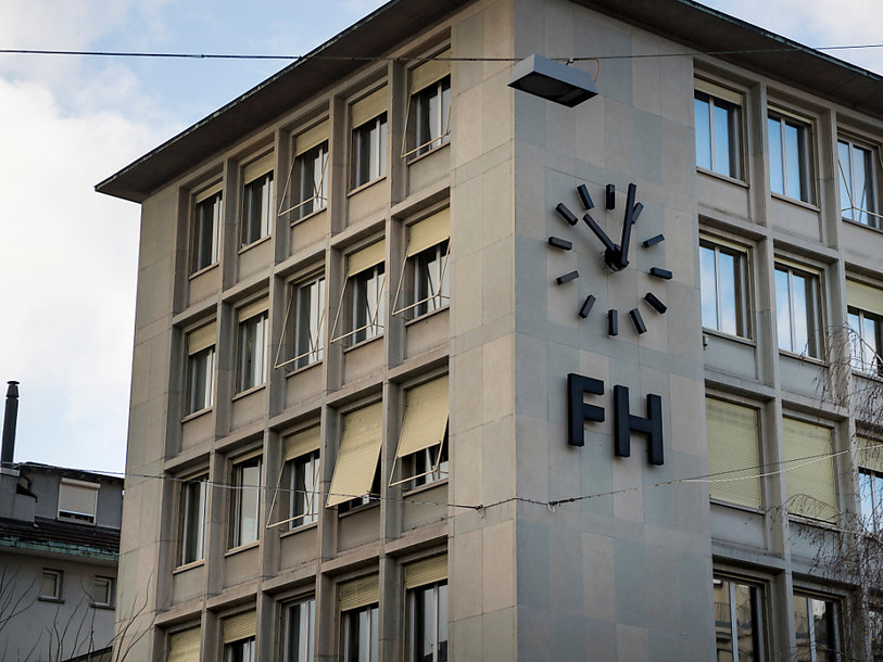 En moyenne, le secteur horloger a retrouvé des niveaux de livraison à l'étranger d'avant-crise pour le deuxième mois consécutif selon la Fédération de l'industrie horlogère suisse. (Photo : KEYSTONE / Jean-Christophe Bott).