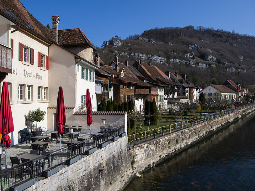 Le restaurant de la Demi-Lune avait rouvert ses portes à l'automne dernier après plusieurs mois de fermeture. (Photo : KEYSTONE / Jean-Christophe Bott).
