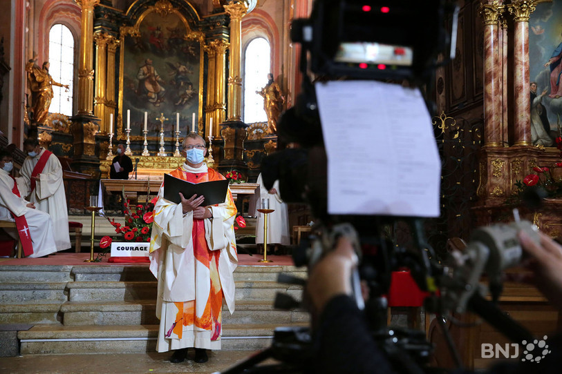 L'abbé Jean-Pierre Babey a présidé la messe de Pentecôte retransmise en Eurovision dimanche dernier à St-Ursanne. (photo : Bernard Hallet/cath.ch)