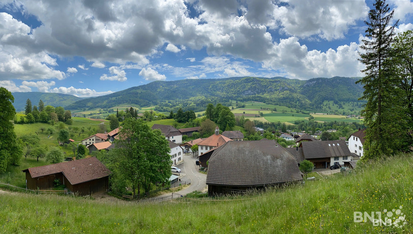 Le village de Belprahon est divisé concernant l'appartenance cantonale. 