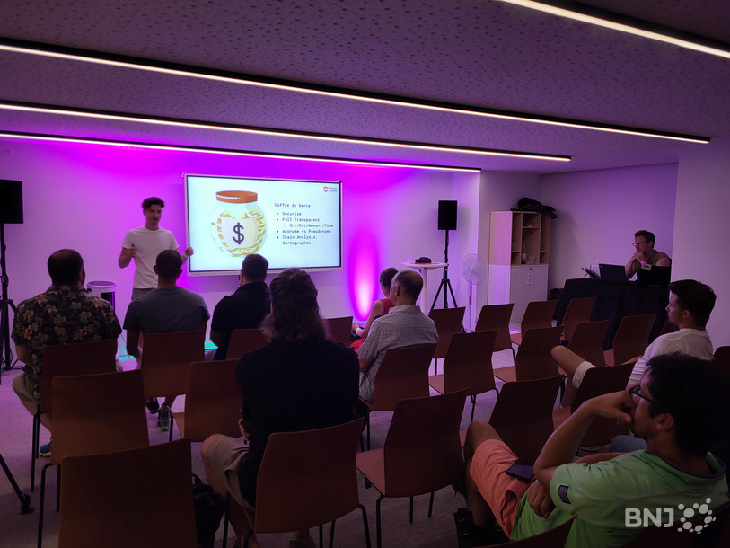 Plus d’une vingtaine de conférences sont proposées en deux jours à l’espace Coworking Bitcoin Neuchâtel.