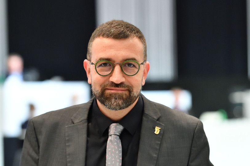 Le maire socialiste de Tramelan, Hervé Gullotti, espère renverser l'UDC Pierre Alain Schnegg aux élections cantonales bernoises. (Photo d'archive)