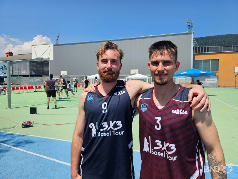 Romain Dorgi et Gabriel Ventetz, membres de l'équipe de basket trois contre trois d'Epalinges.
