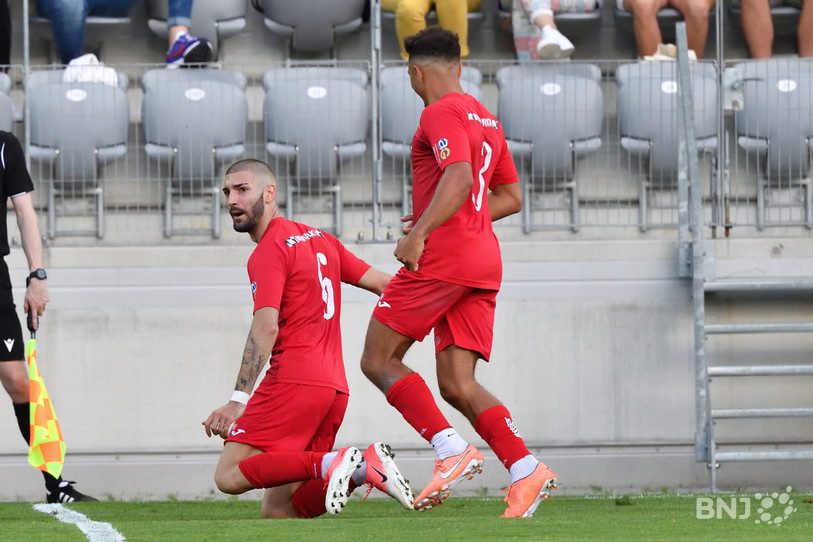 Si Christian Mourelle a inscrit un but sur coup-franc avant la pause, les Seelandais se sont finalement pris les pieds dans le tapis en 2e période. (Photo: Georges Henz)